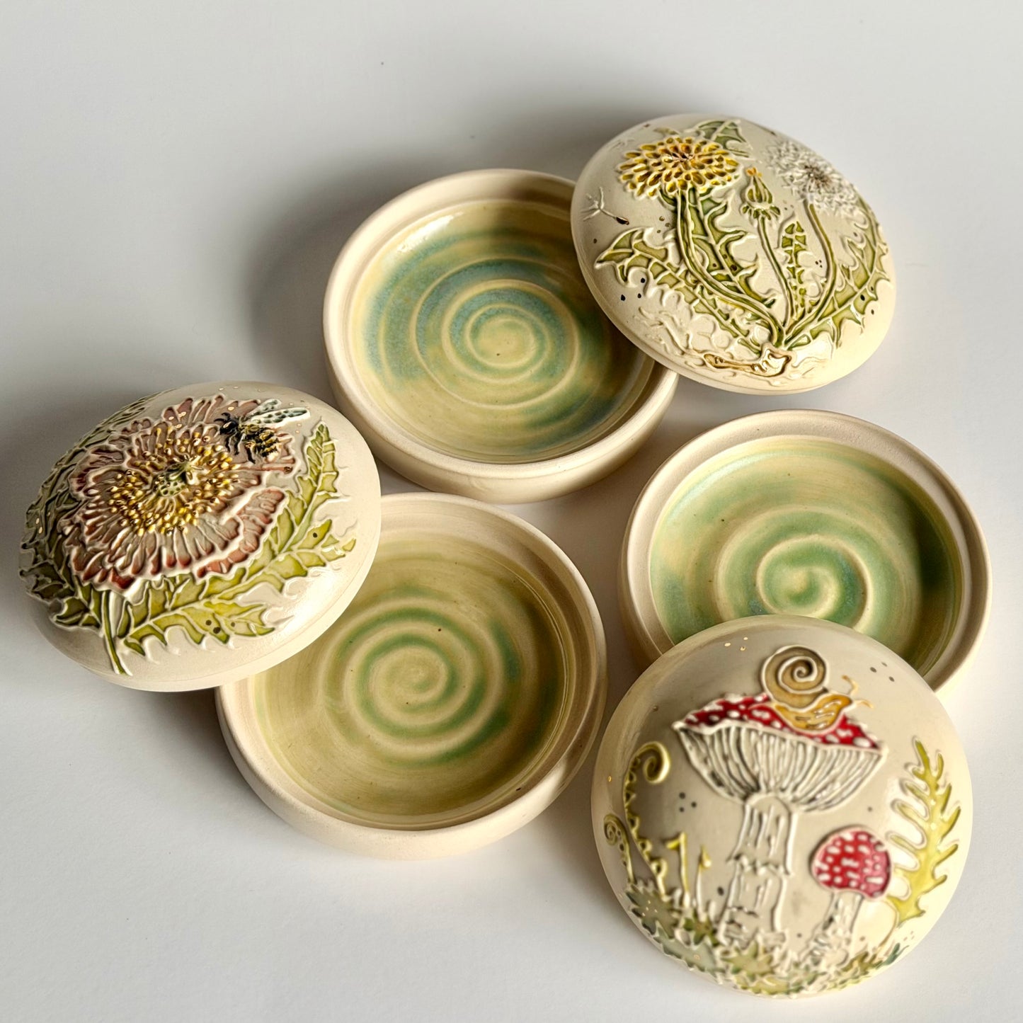 Trinket Box: Mushroom & Fern with Gold Accents #4159