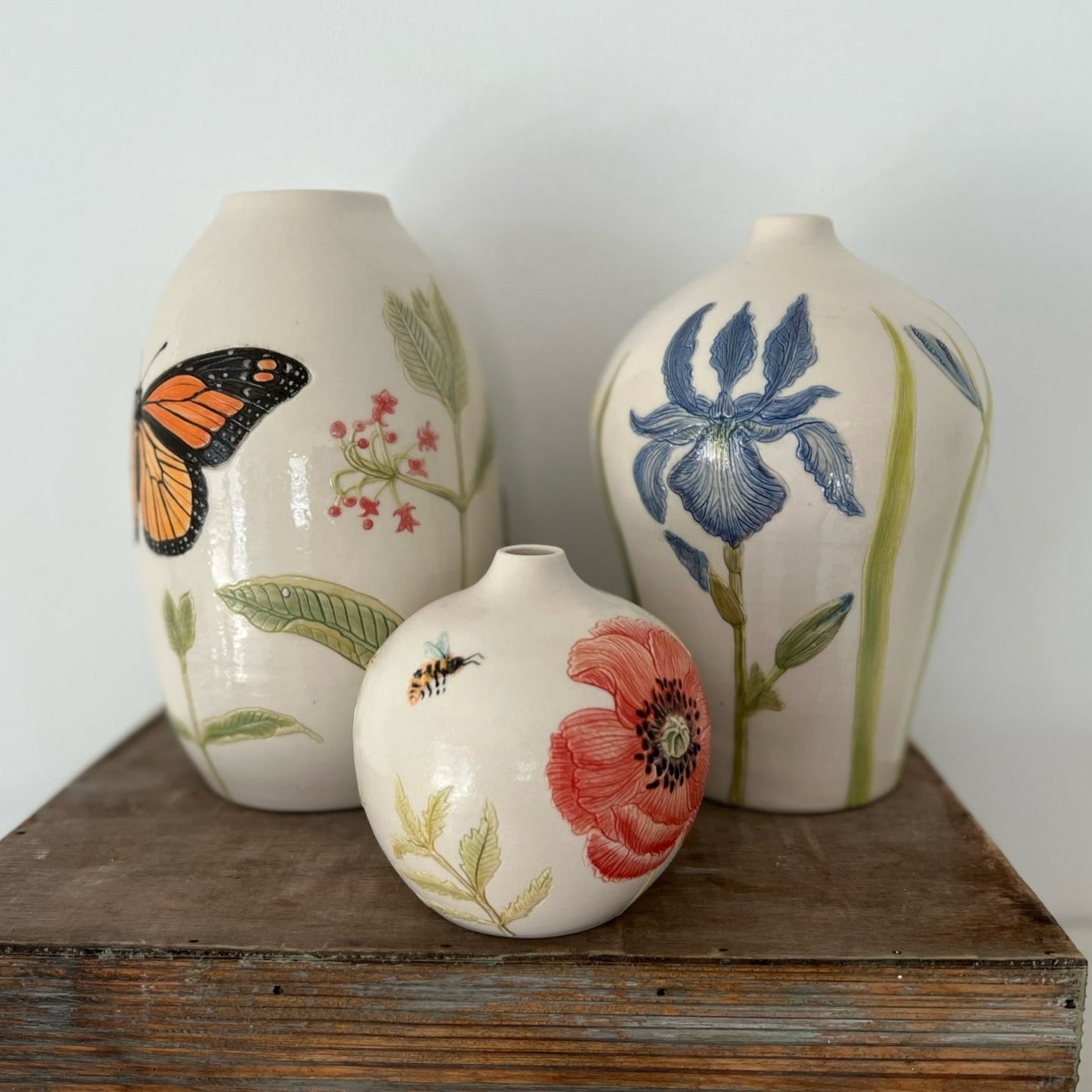 Iris & Cabbage White #4005