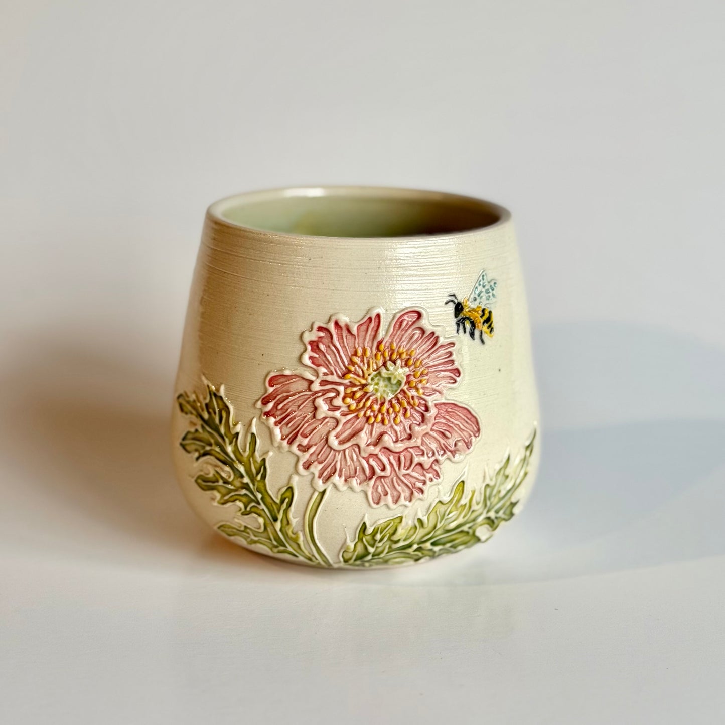 Botanical Cup: Poppy & Honeybee  #4136