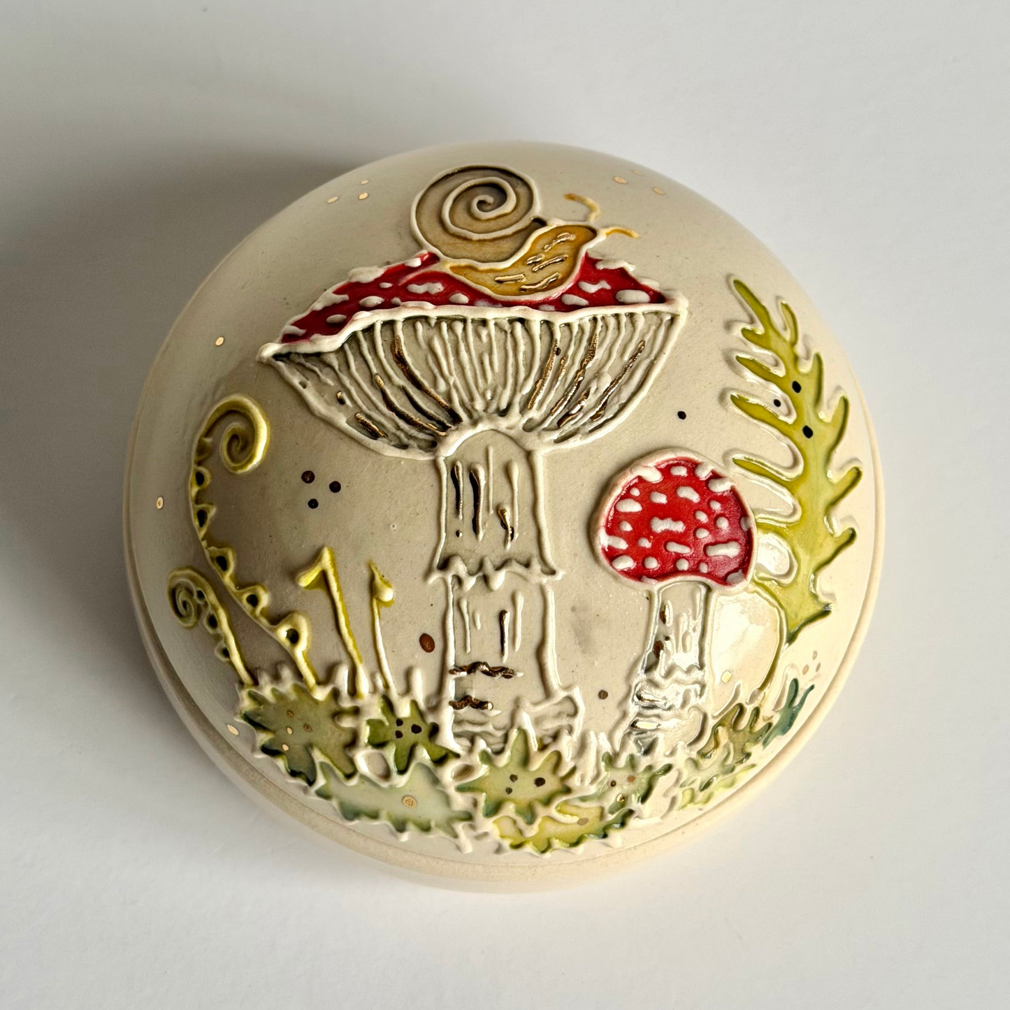 Trinket Box: Mushroom & Fern with Gold Accents #4159