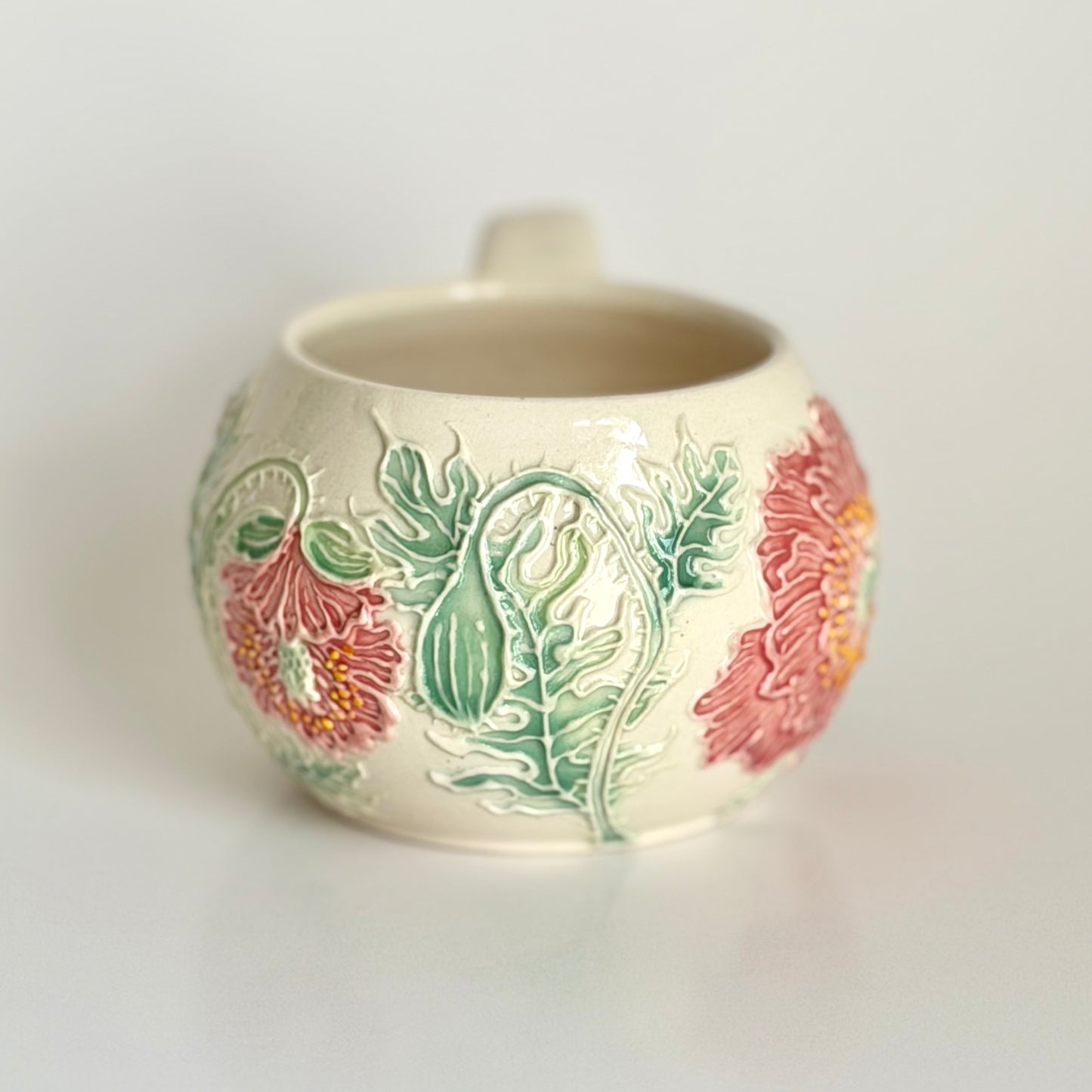 Botanical Mug: Poppy & Bumblebee #4163