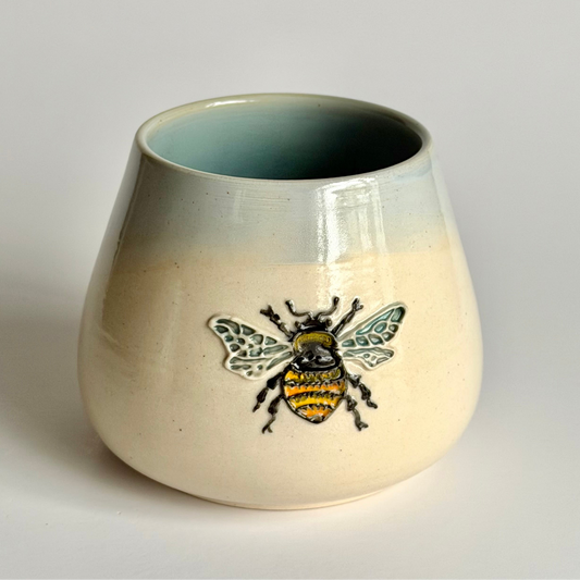 Winged Ones Cup: Bumblebee (A) #4152