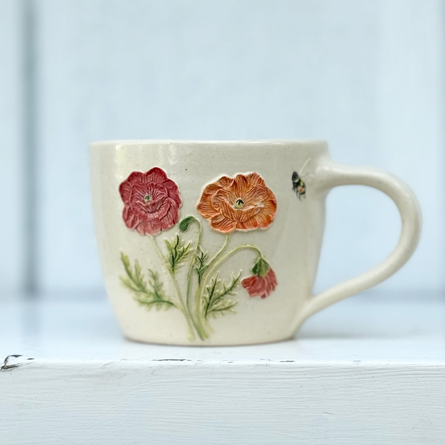 Poppy & Honeybee Botanical Mug #4047